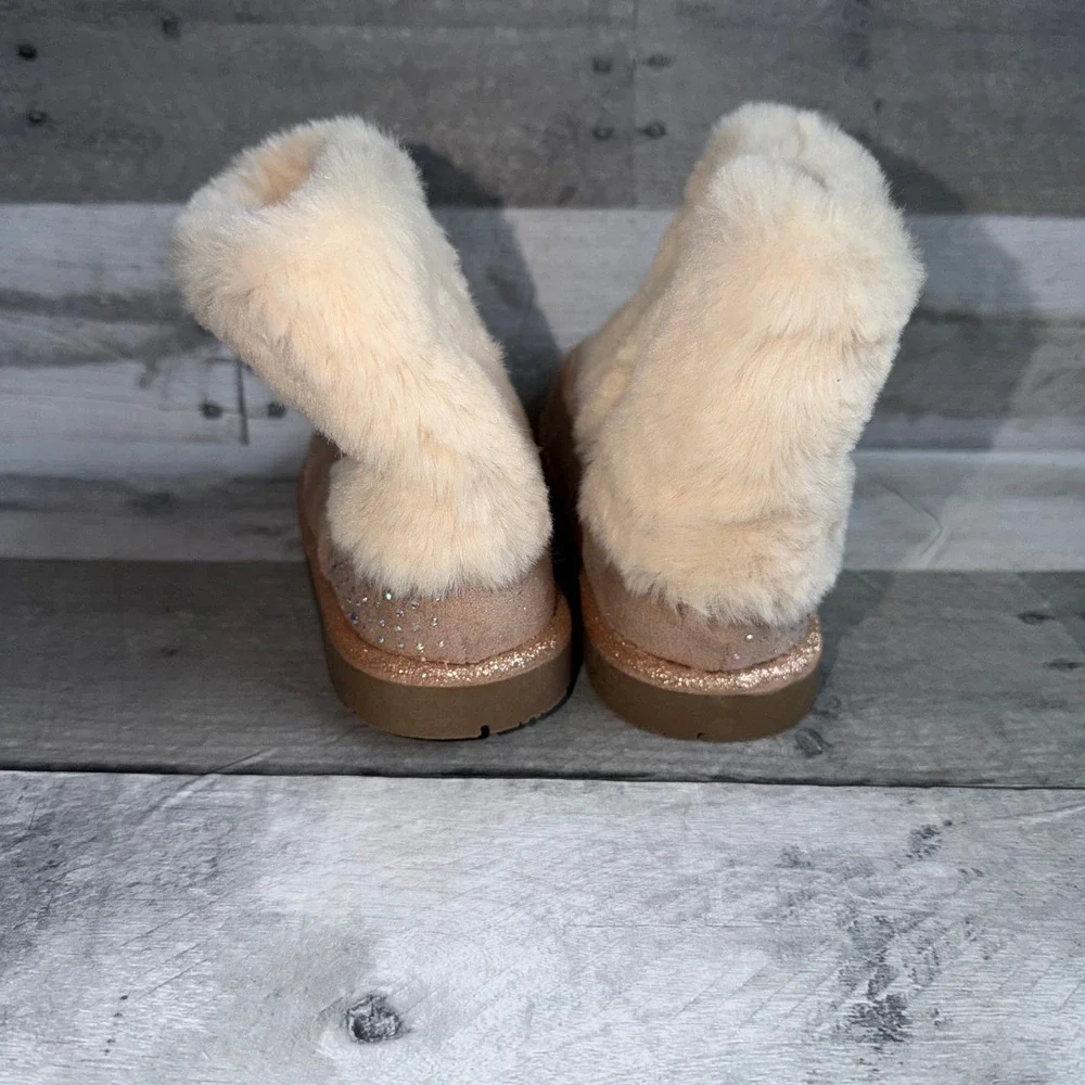 Kelly & Katie Charlie Rose Gold Glitter Faux Fur Rhinestone Boots Kids 10M